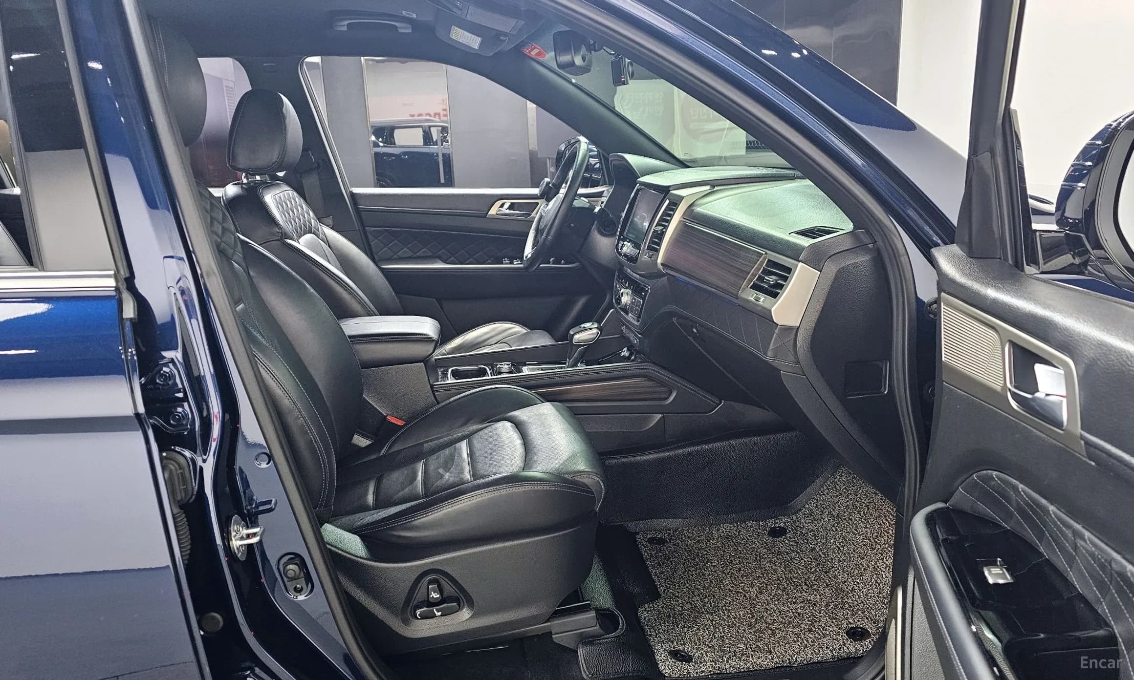 G4 Rexton