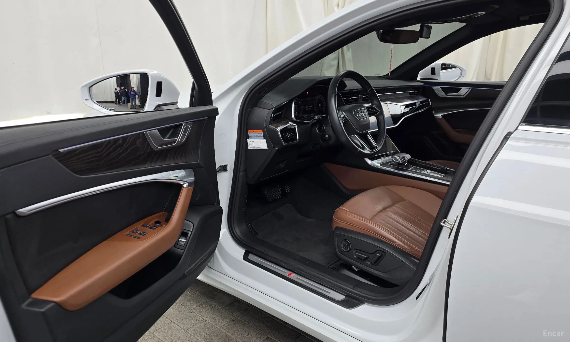 A6 (C8)