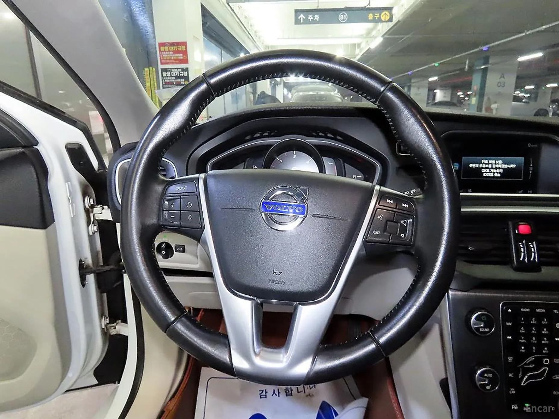 V40