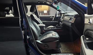 G4 Rexton