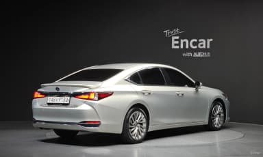 ES300h 7th Generation