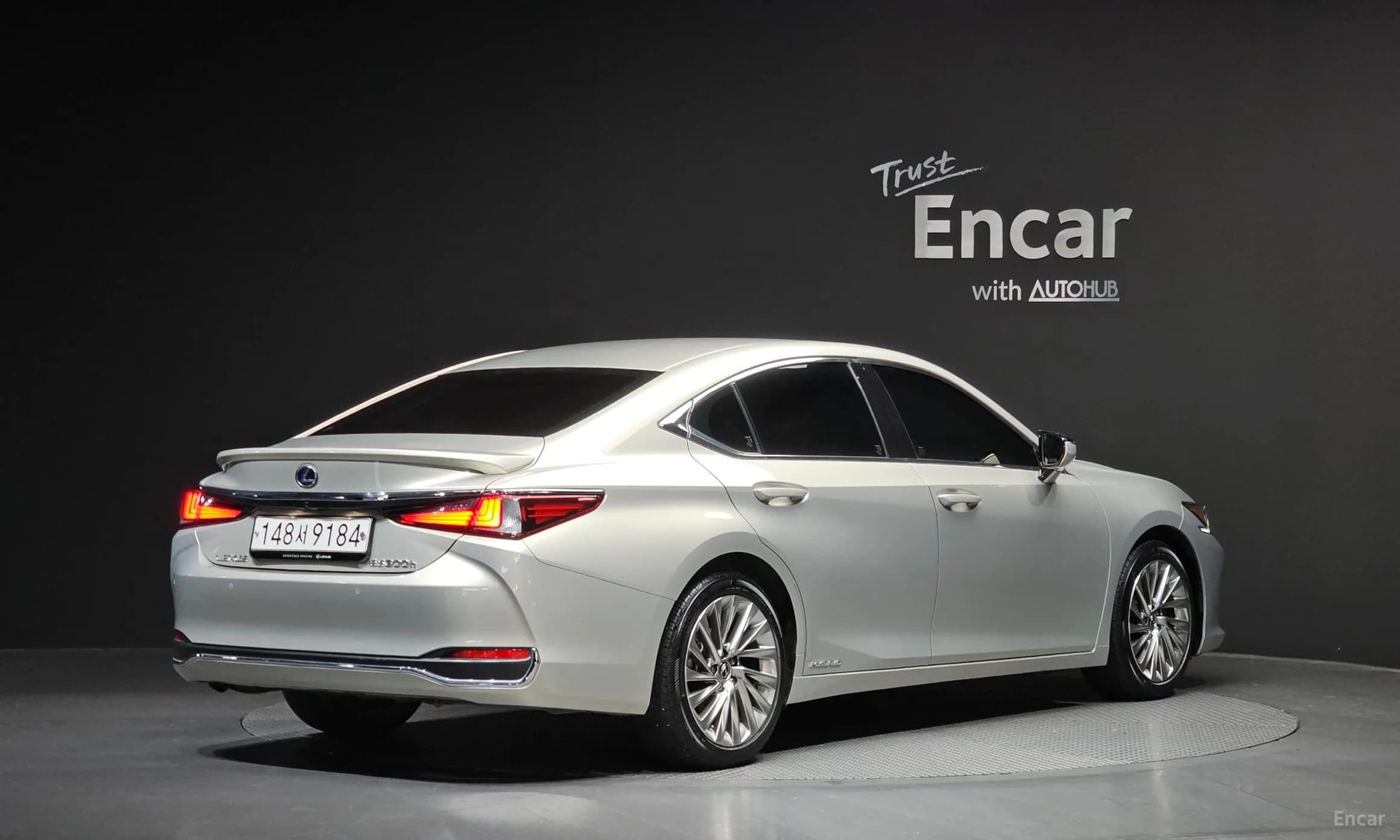 ES300h 7th Generation