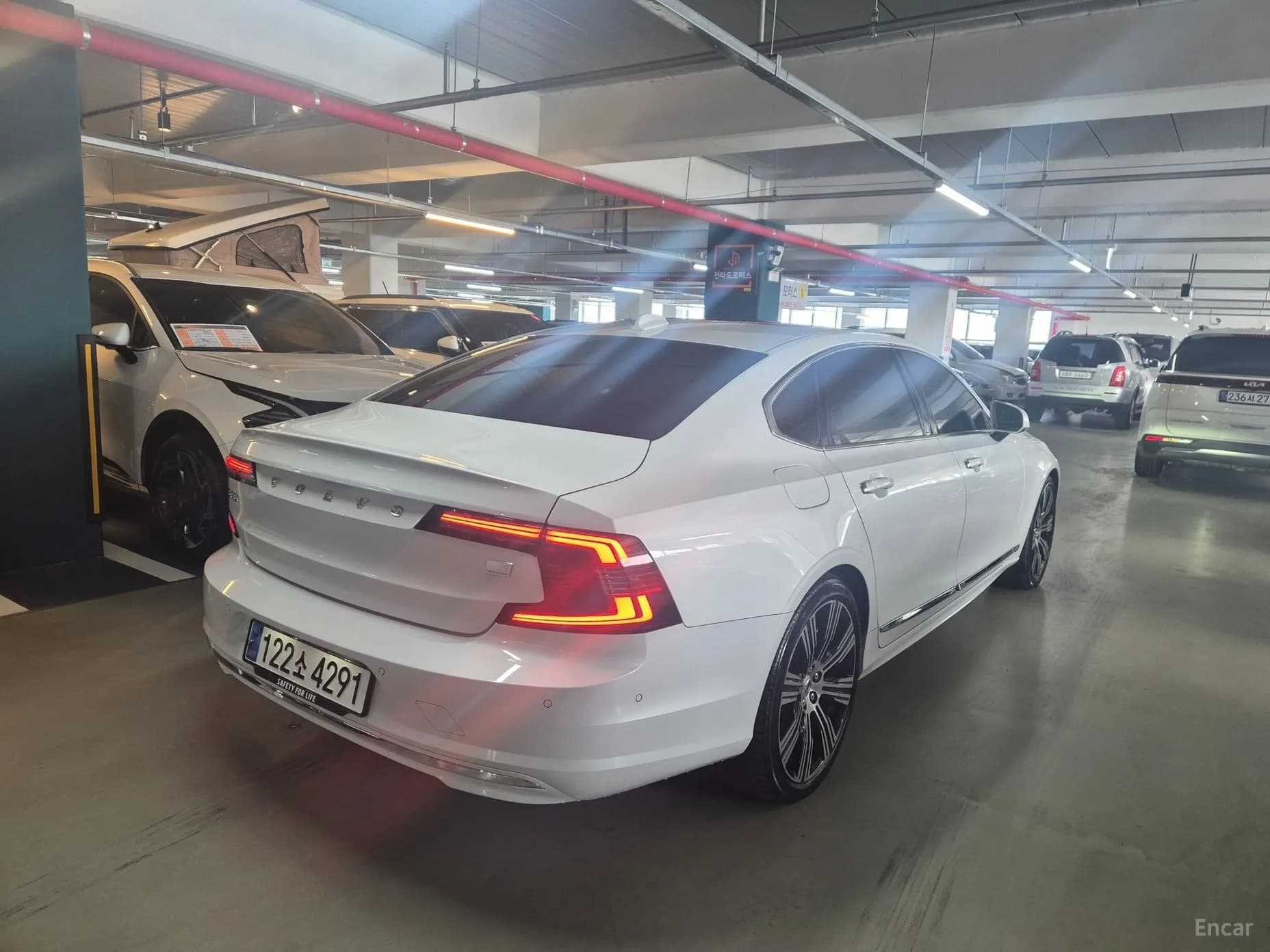 S90