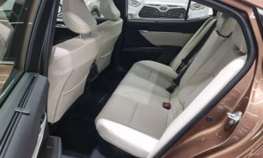 Camry (XV80)