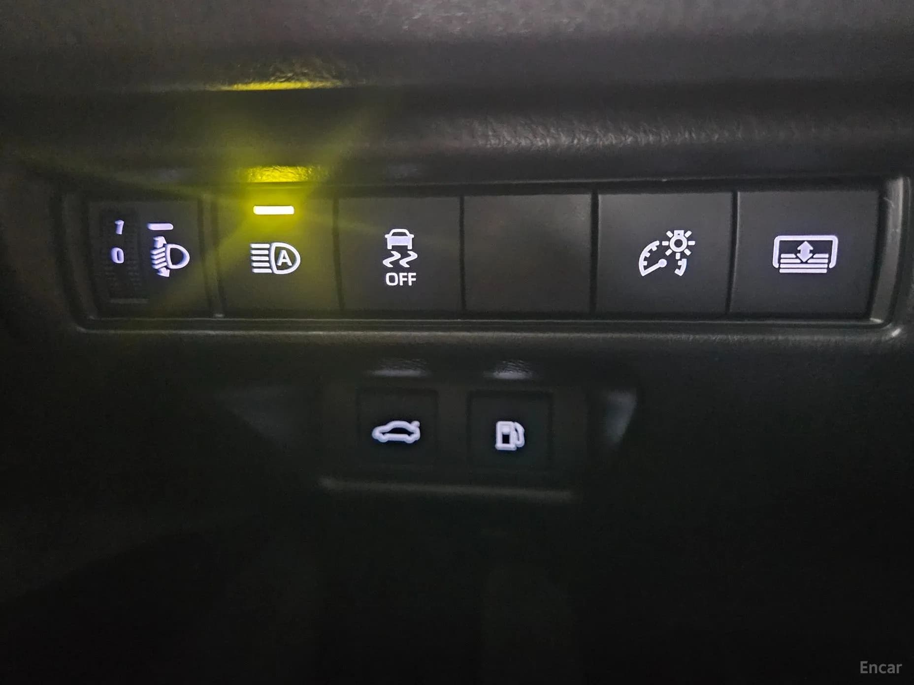 Camry (XV80)