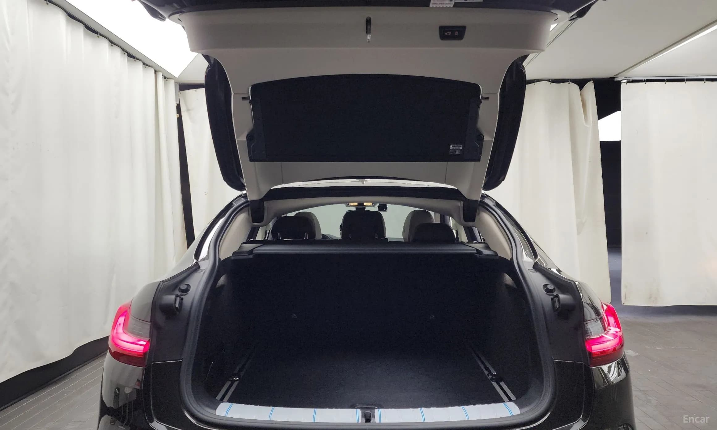 X4 (G02)