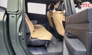 Rexton Sports Khan