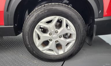 Rexton Sports Khan