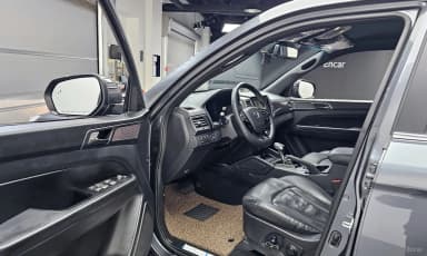 Rexton Sports Khan
