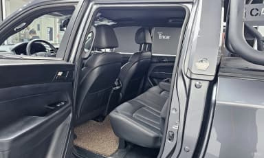 Rexton Sports Khan