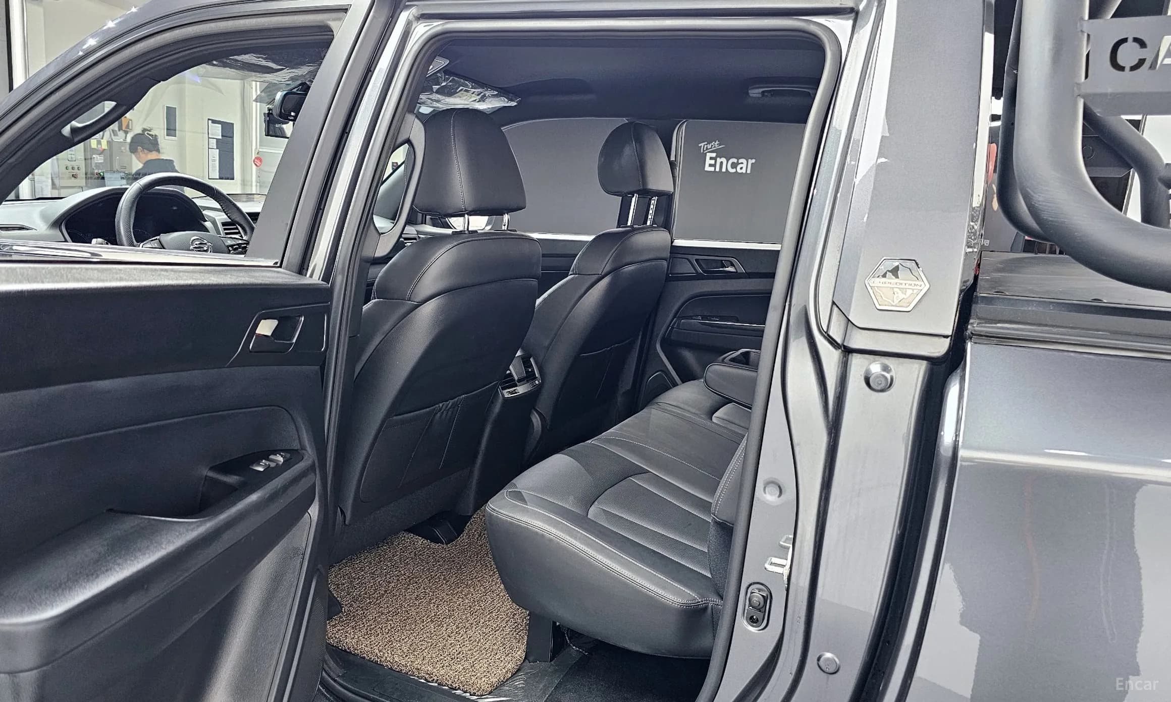 Rexton Sports Khan