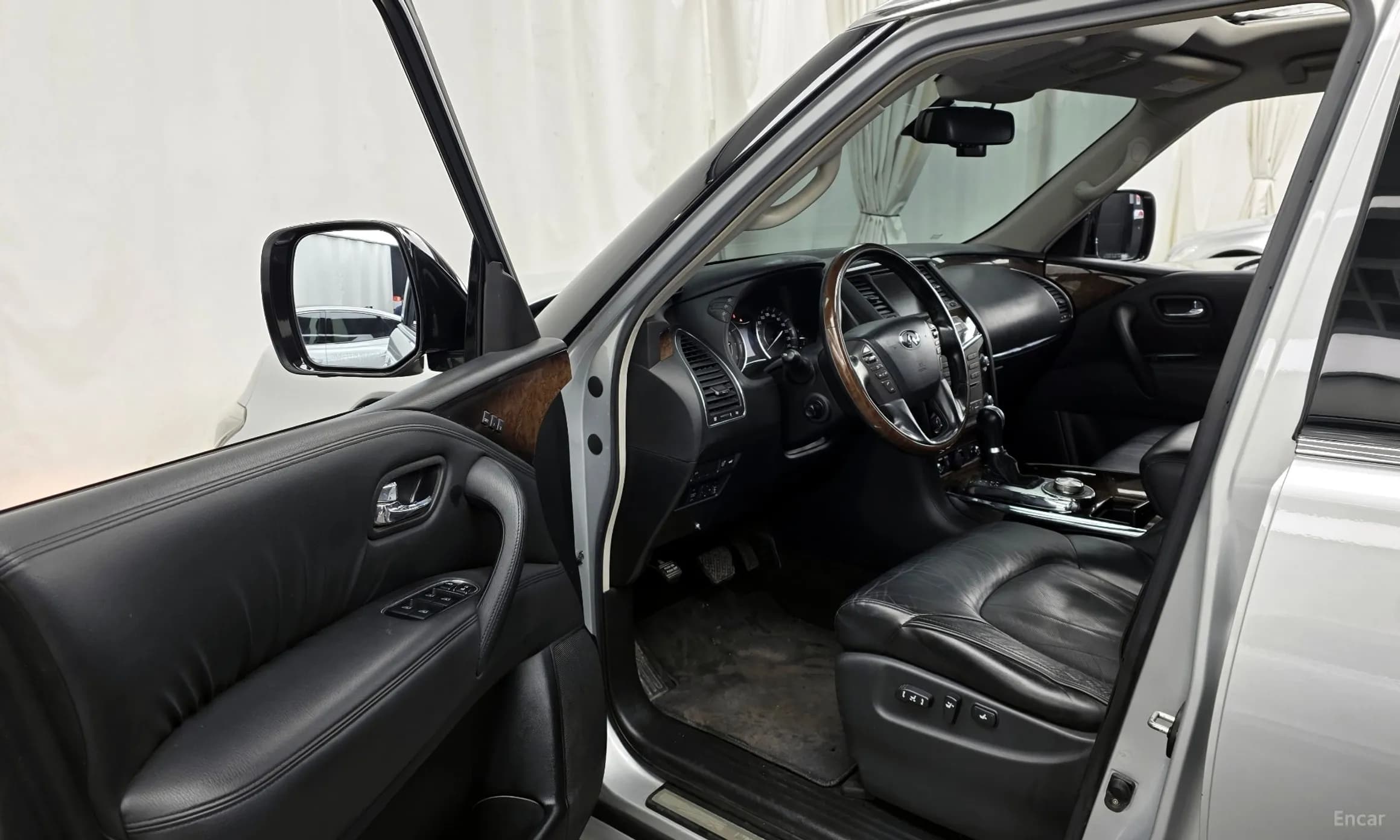 QX56