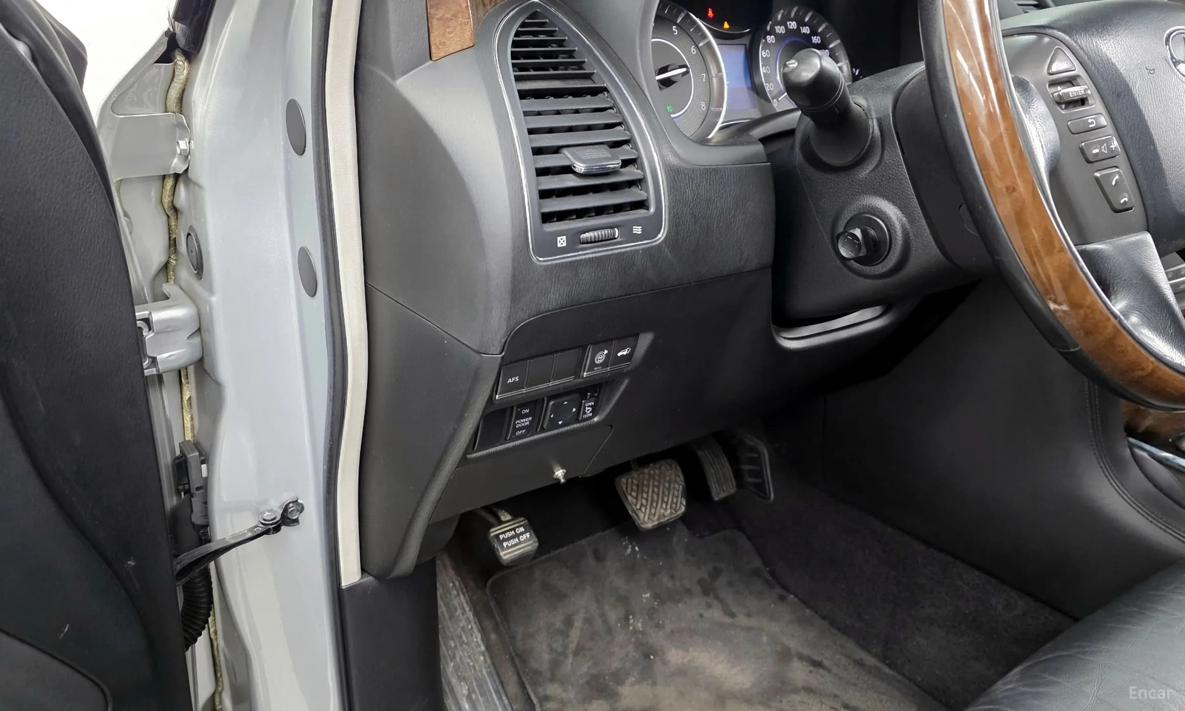 QX56