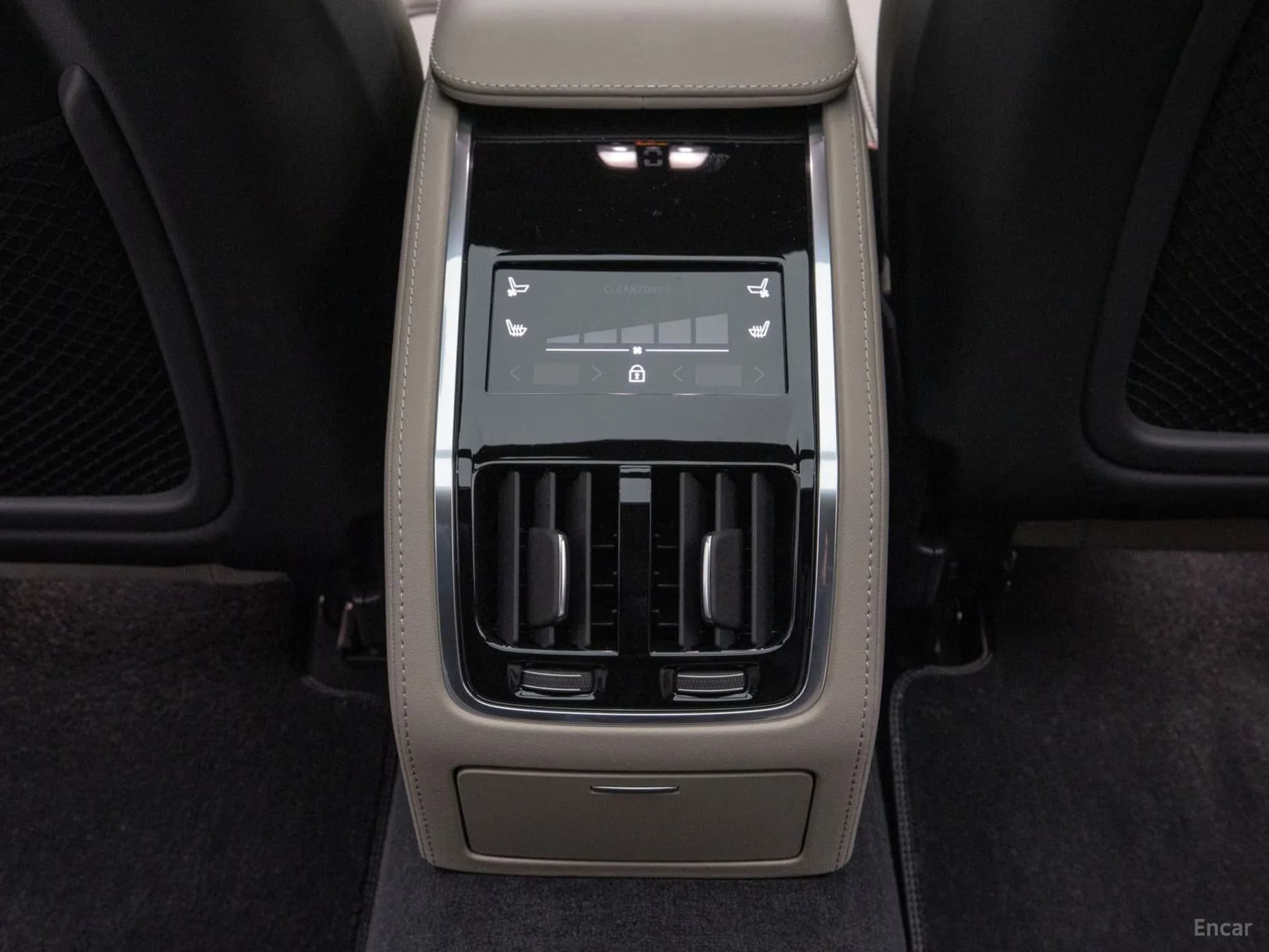 S90