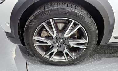 V90 Cross Country
