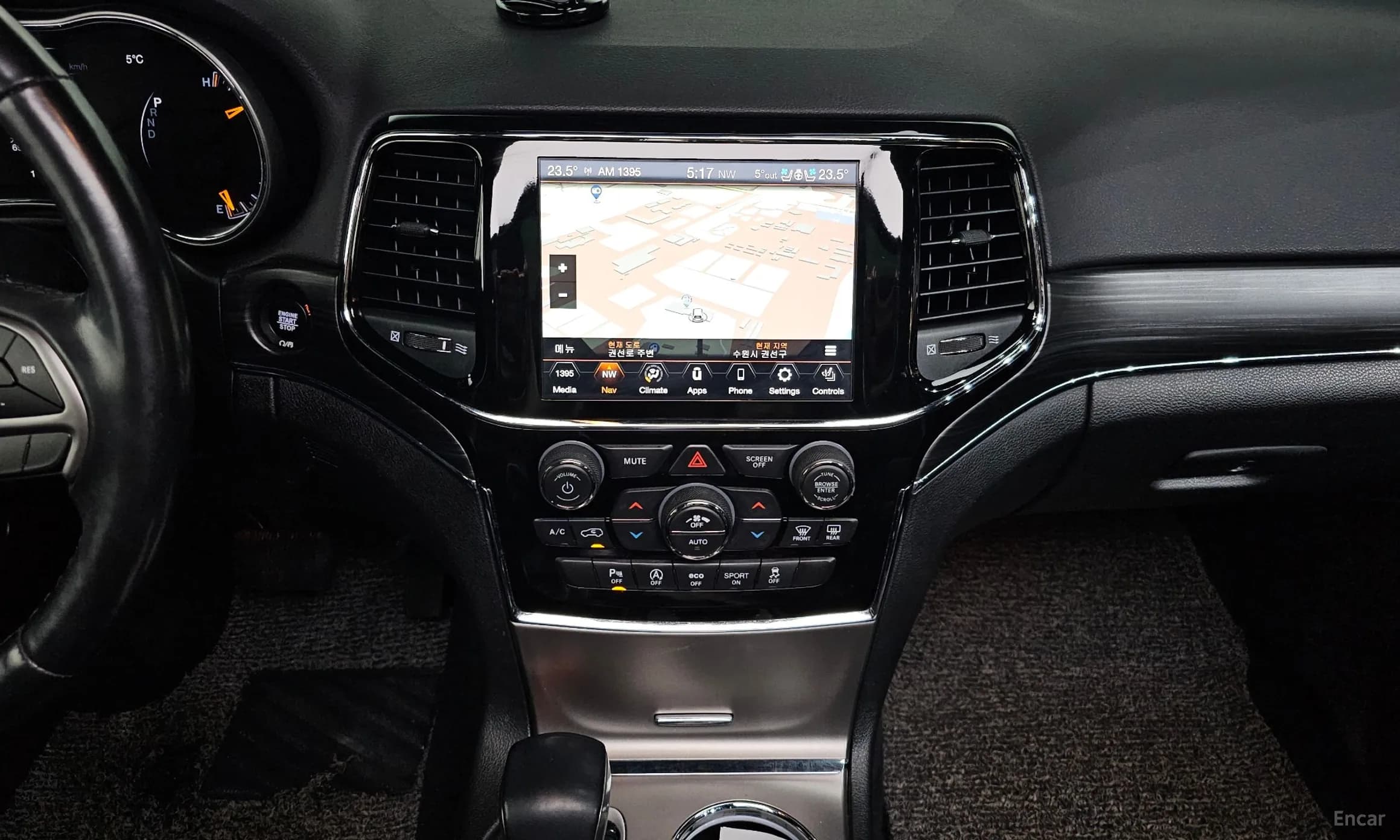 Grand Cherokee