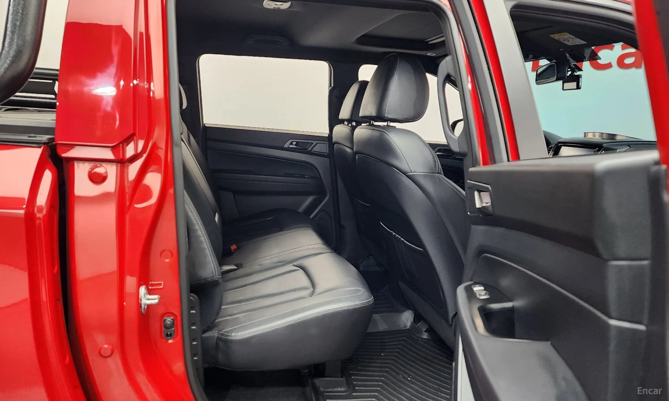 Rexton Sports Khan