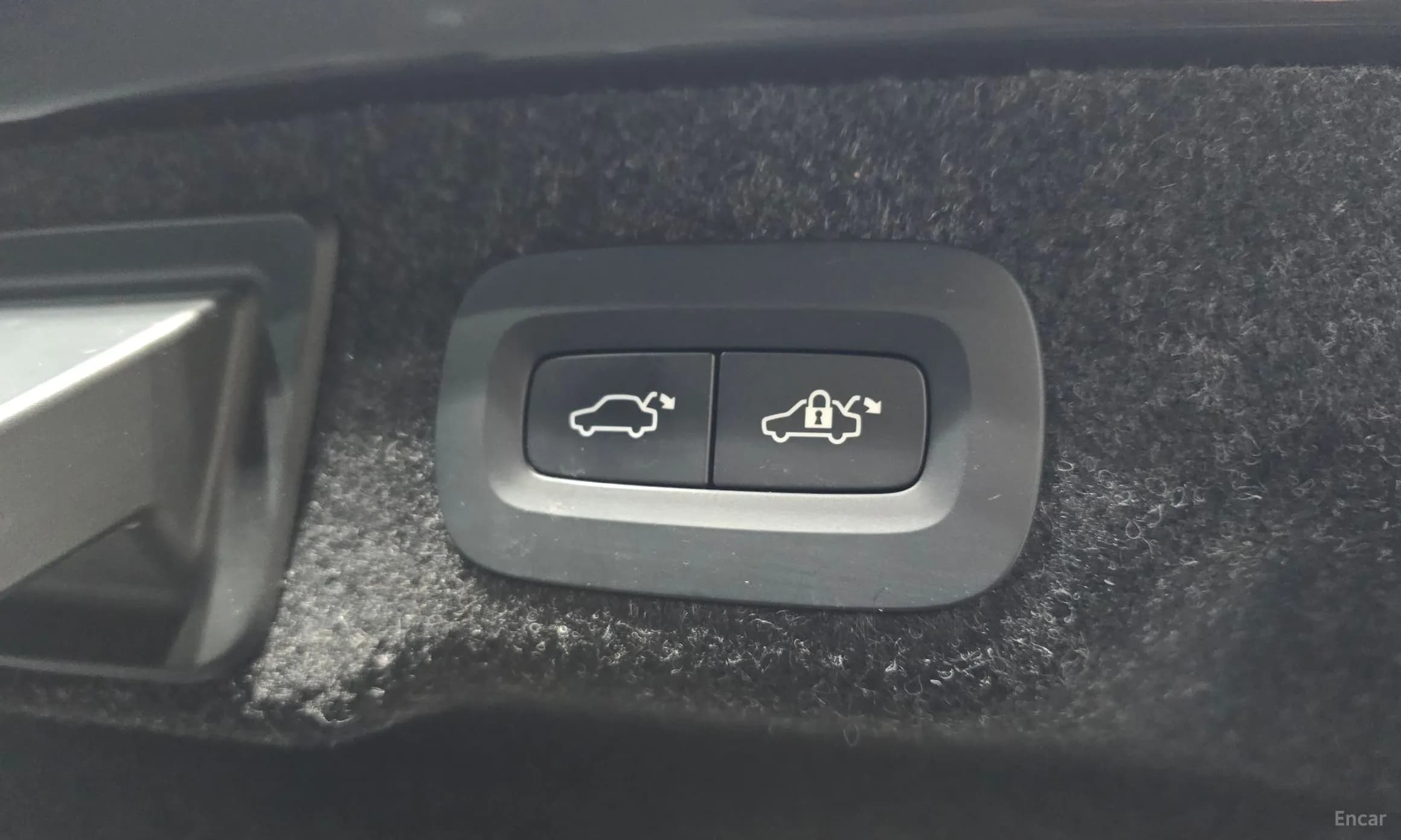 S90