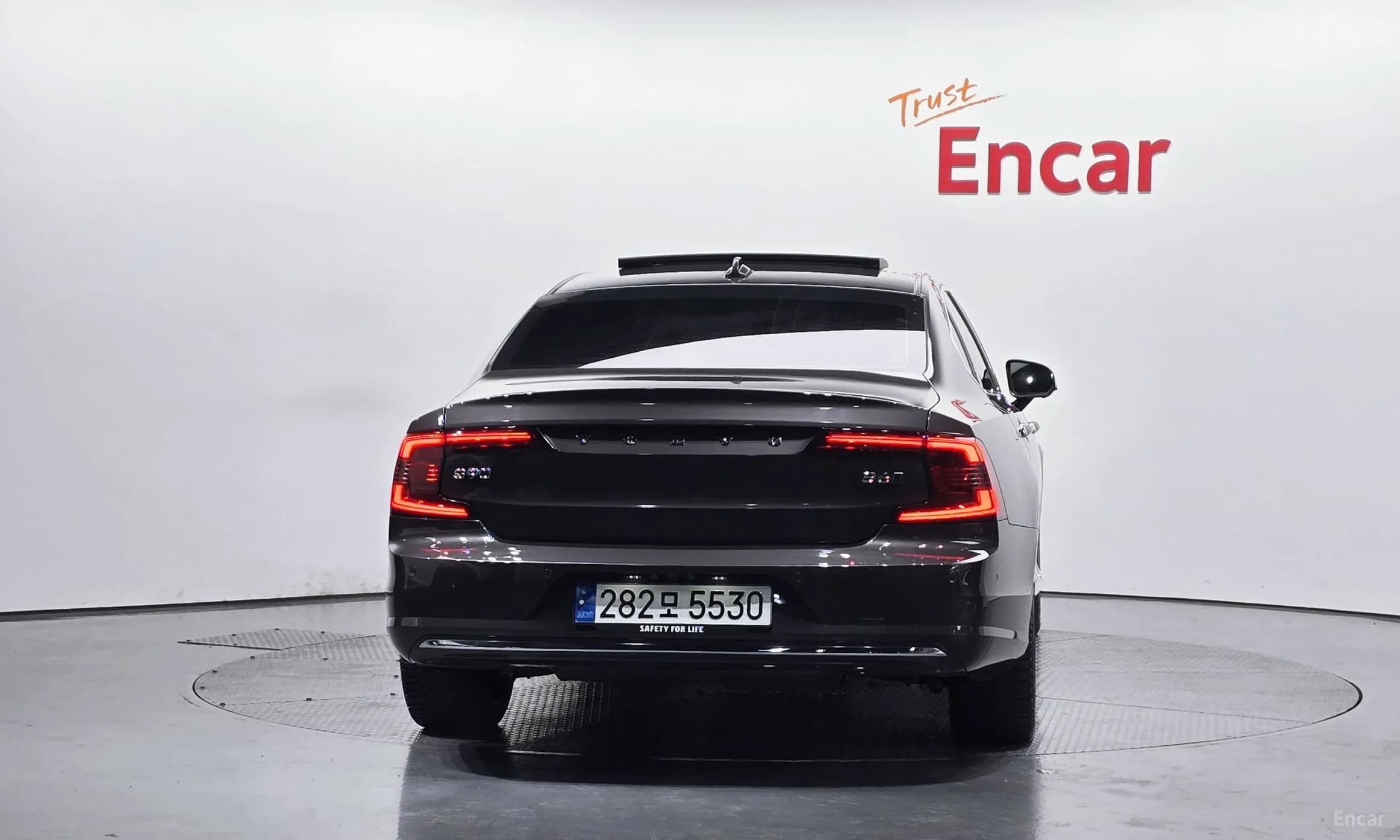 S90