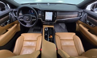 S90