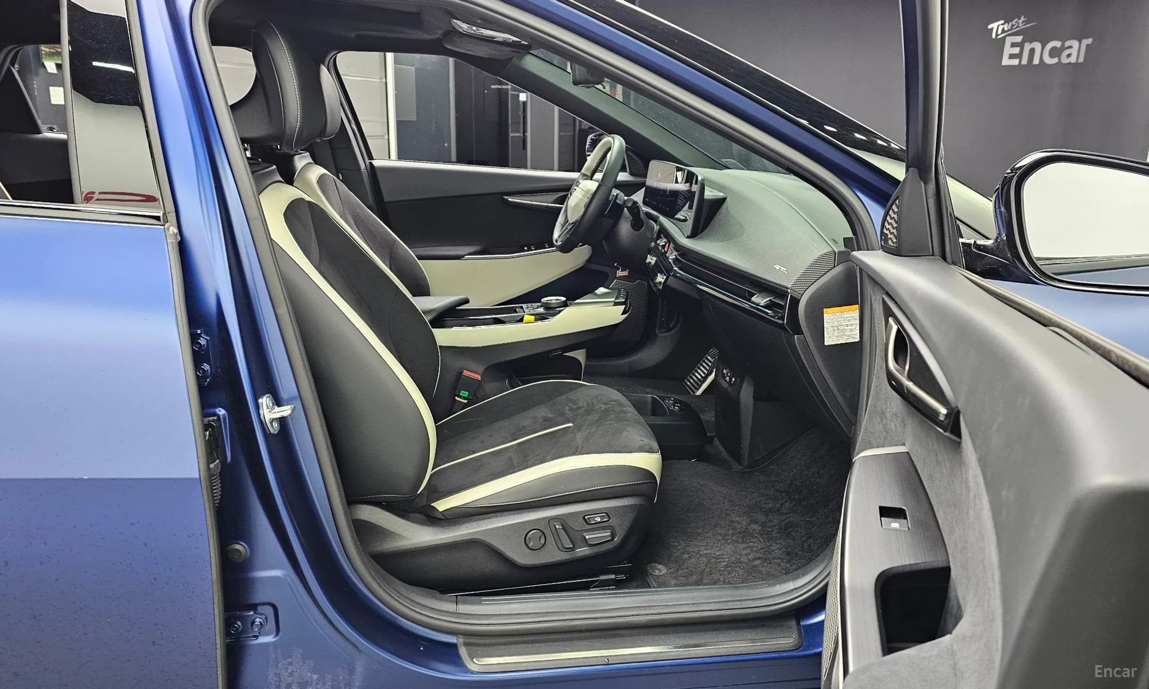 EV6