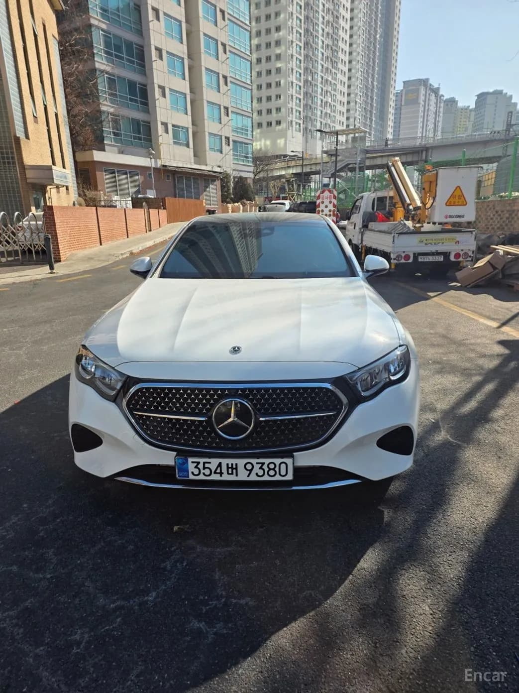 E-Class W214