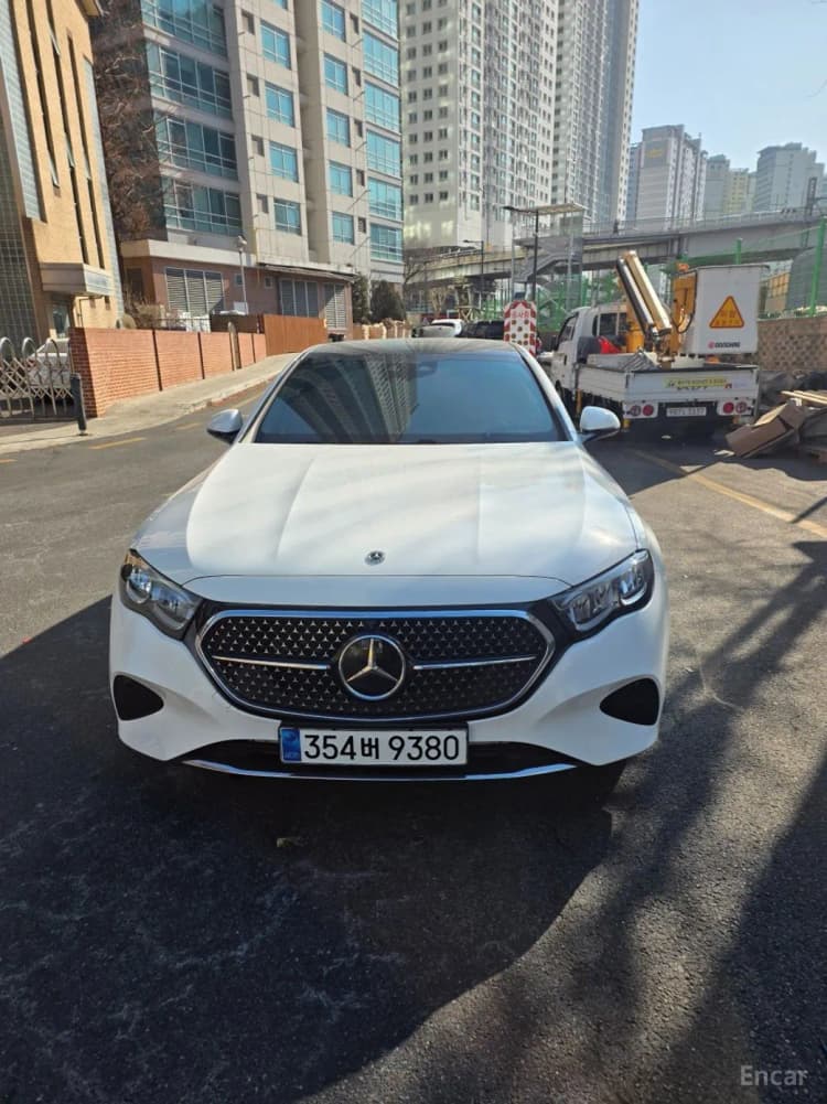 E-Class W214