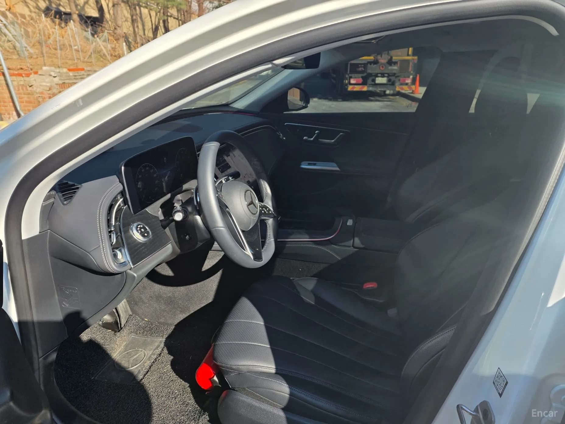 E-Class W214