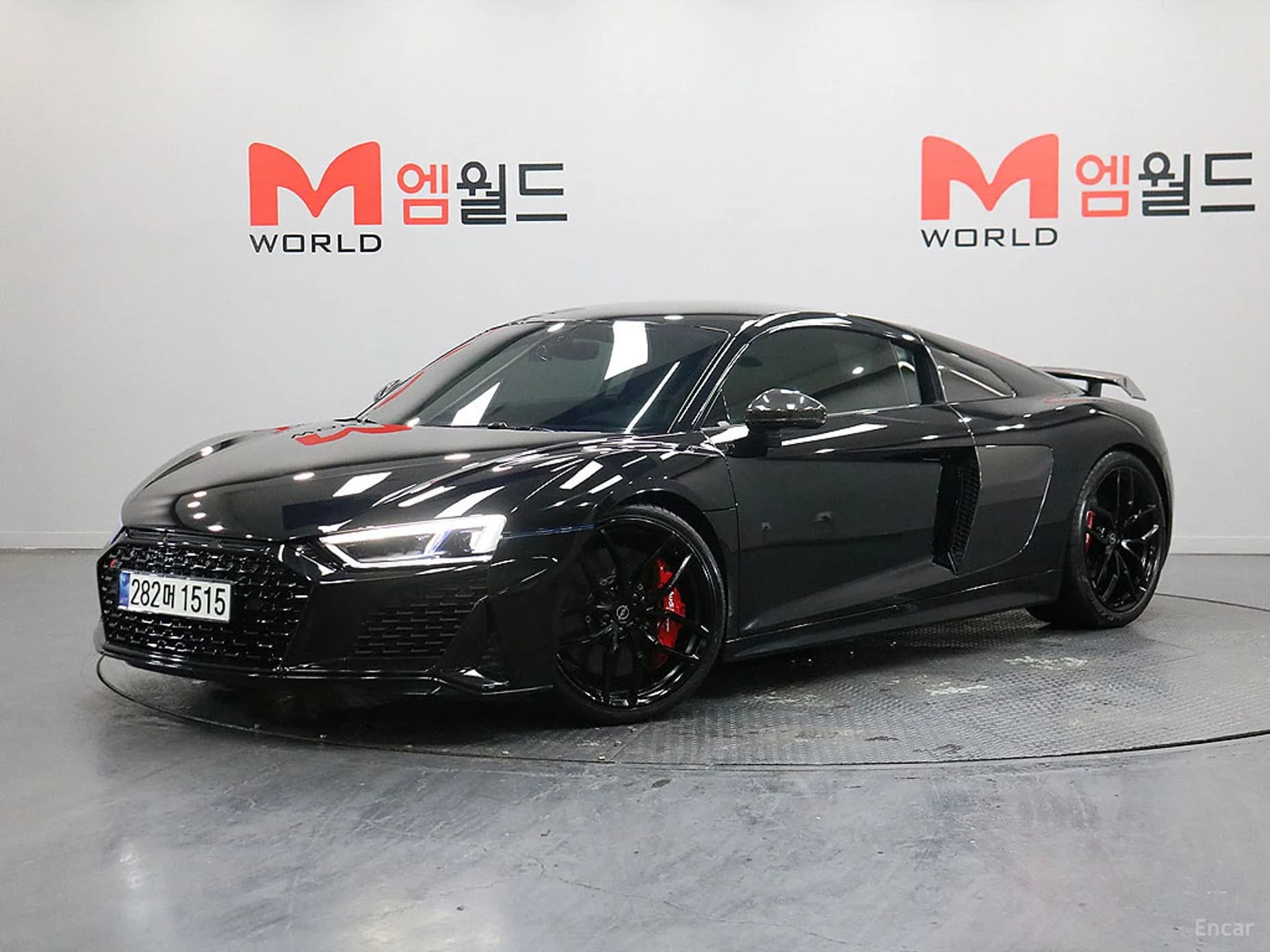 R8 (4S)