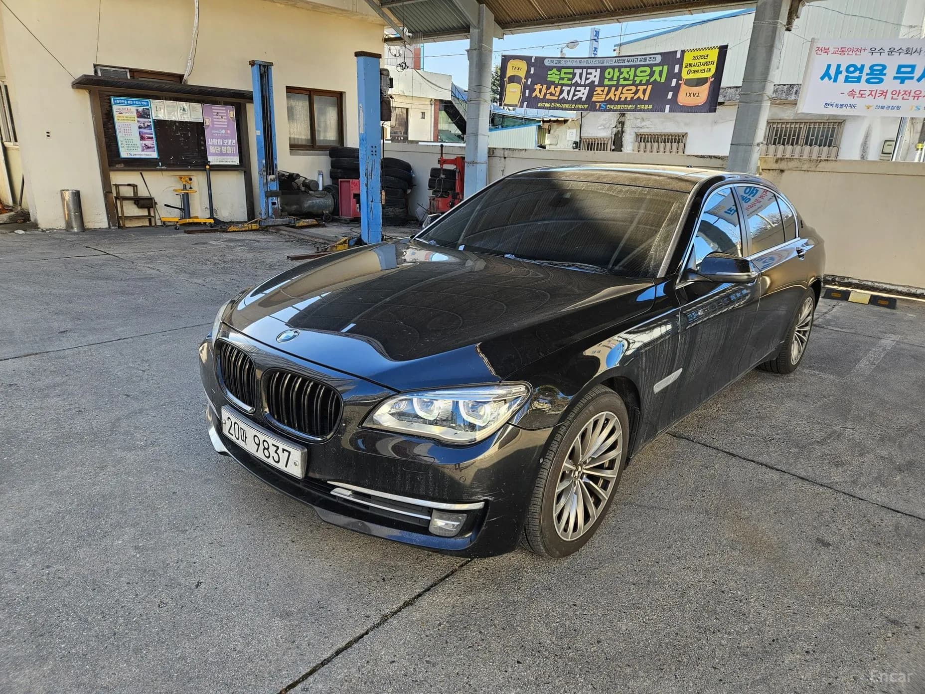 7 Series (F01)