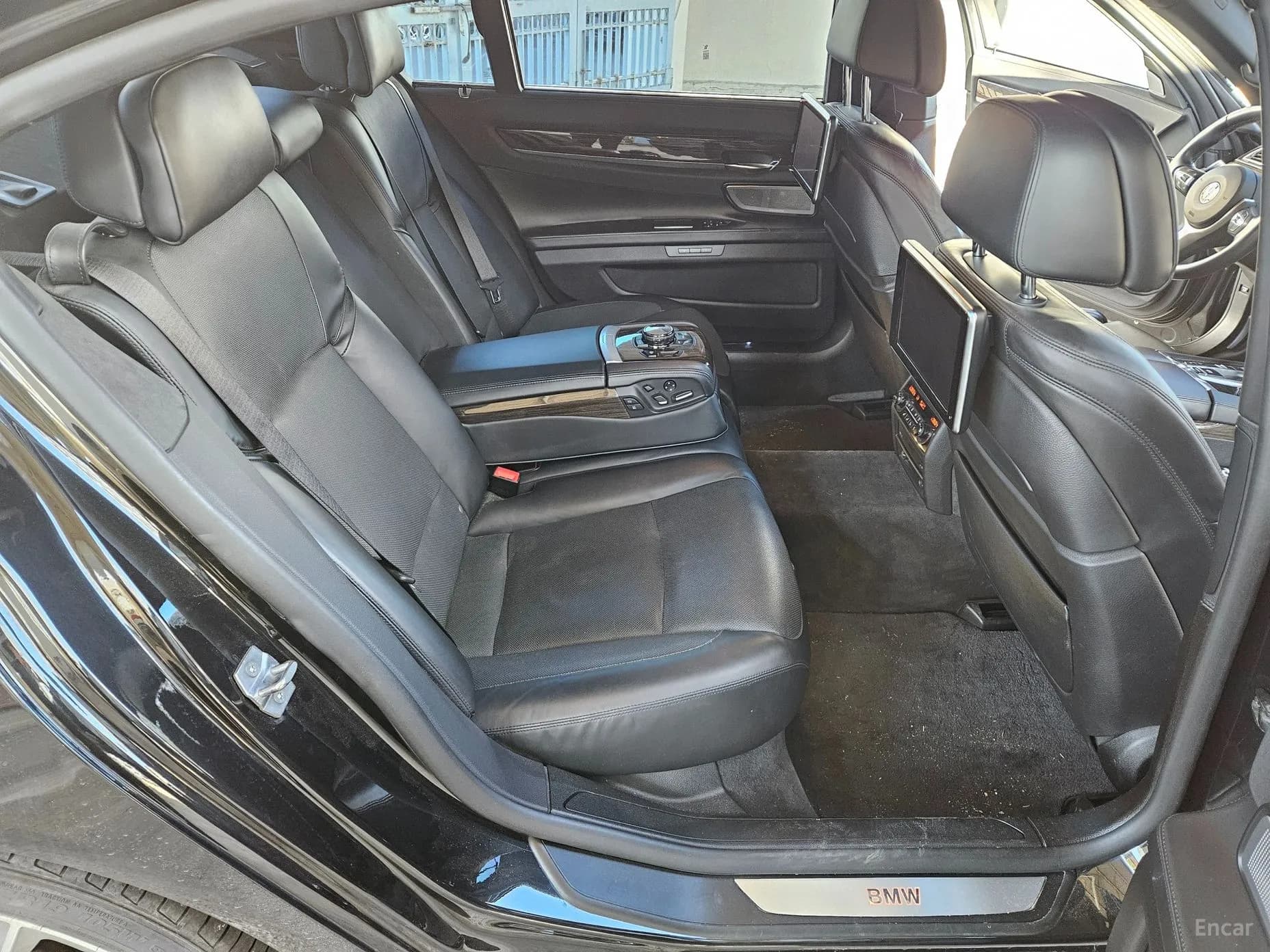 7 Series (F01)