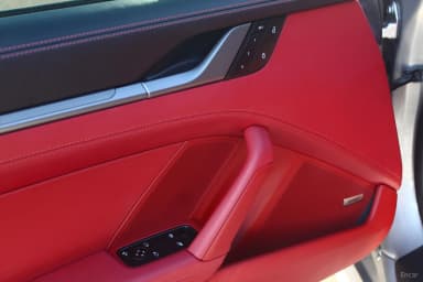 911 (992)
