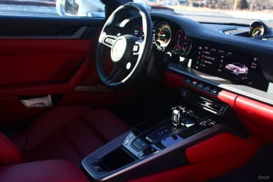 911 (992)