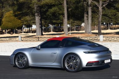911 (992)