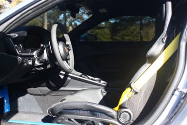 911 (992)