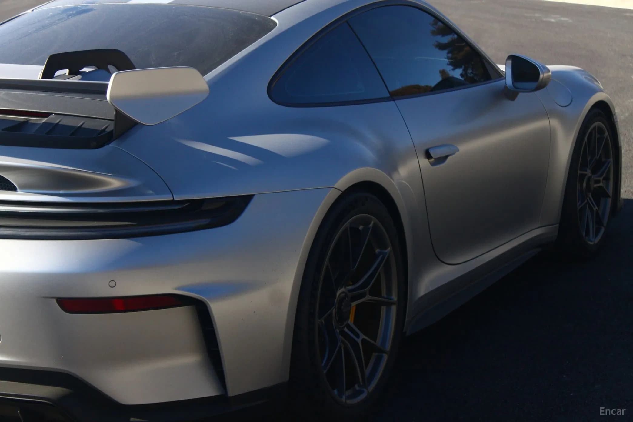911 (992)