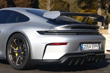 911 (992)