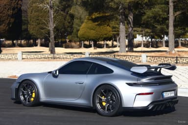 911 (992)
