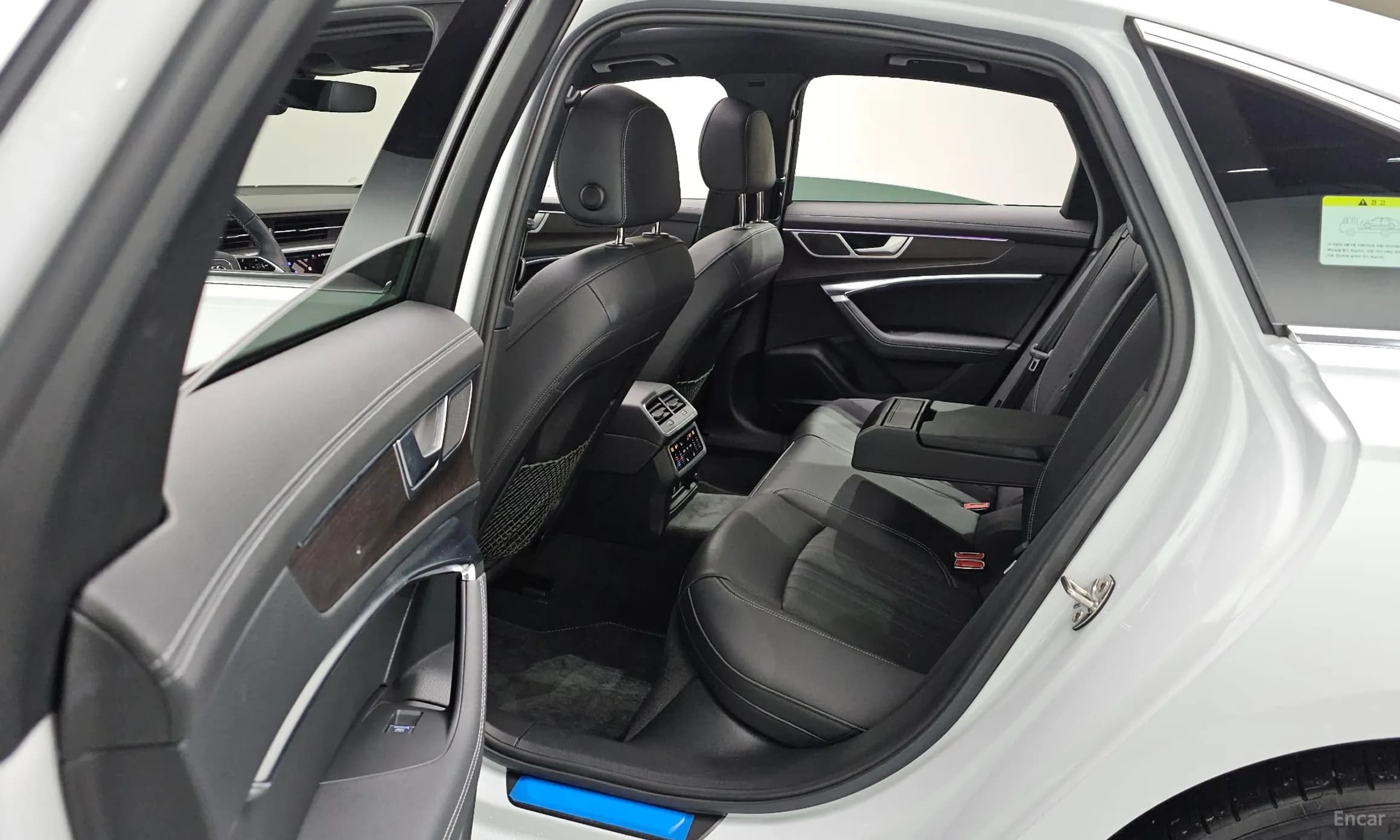 A6 (C8)