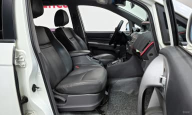 Korando Turismo