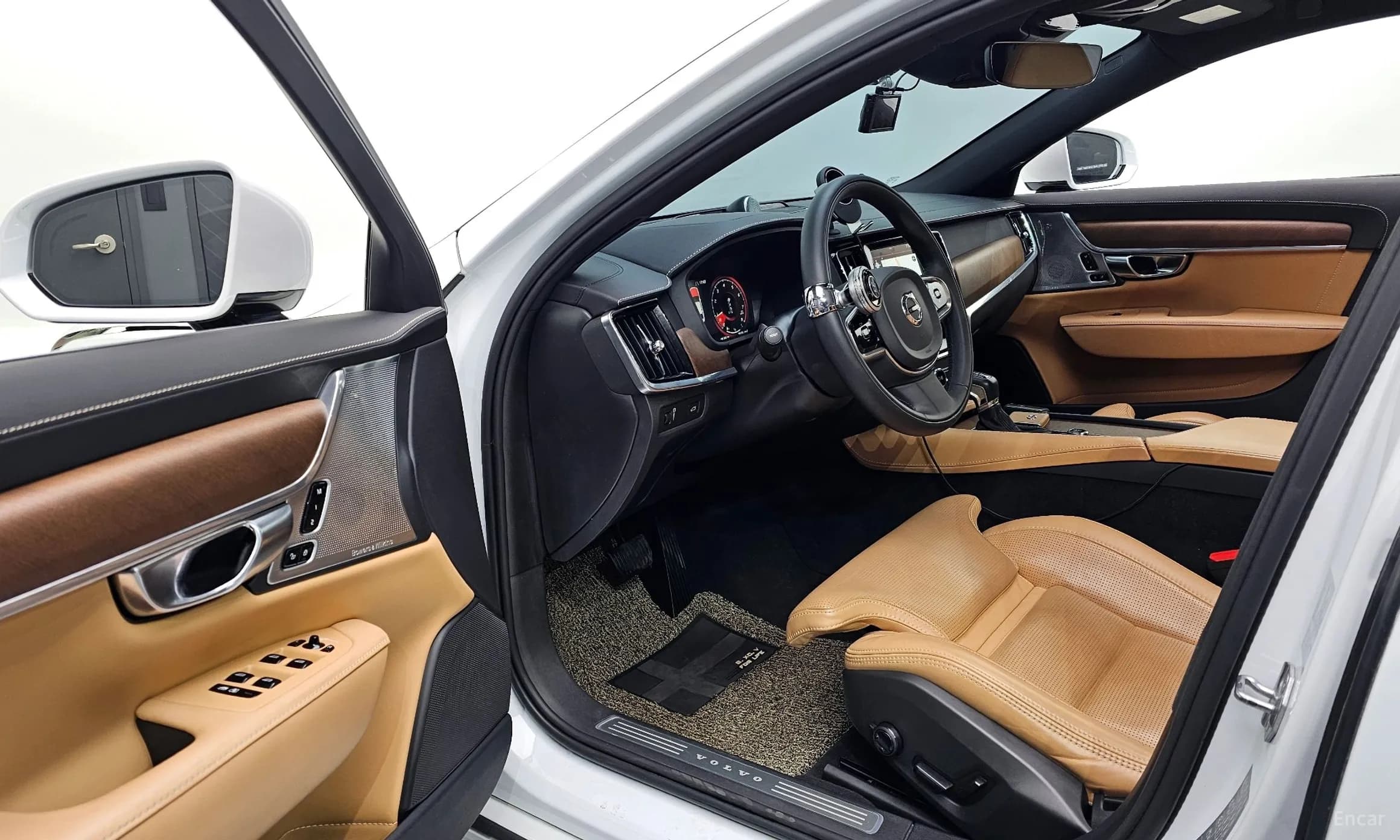 S90
