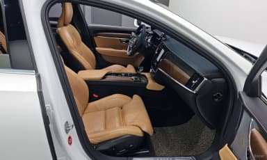 S90
