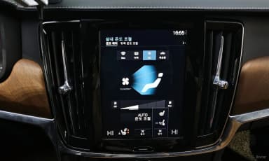 S90
