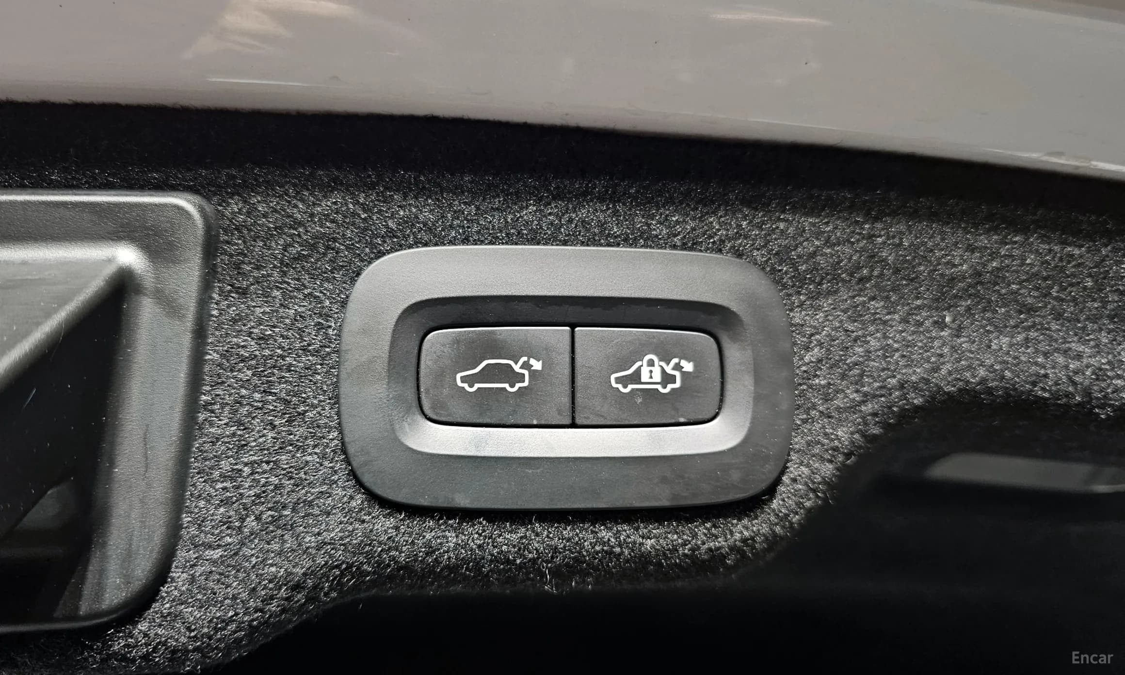 S90