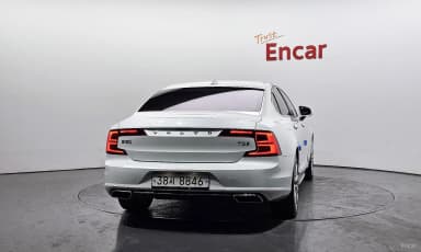 S90