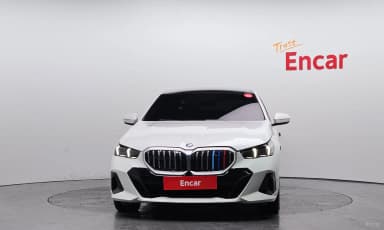 5 Series (G60)