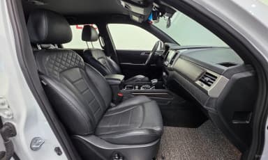G4 Rexton