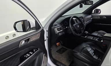 G4 Rexton