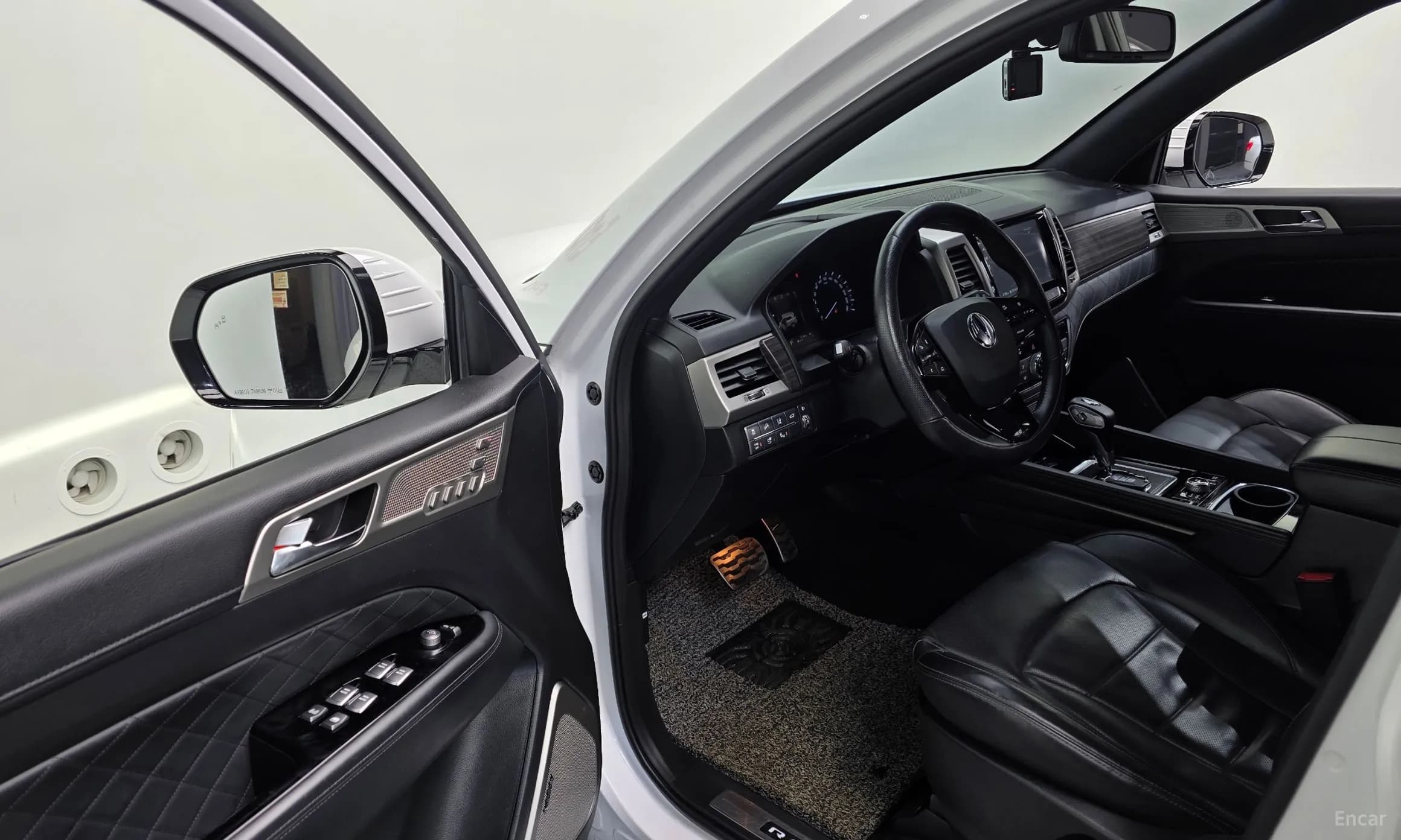 G4 Rexton