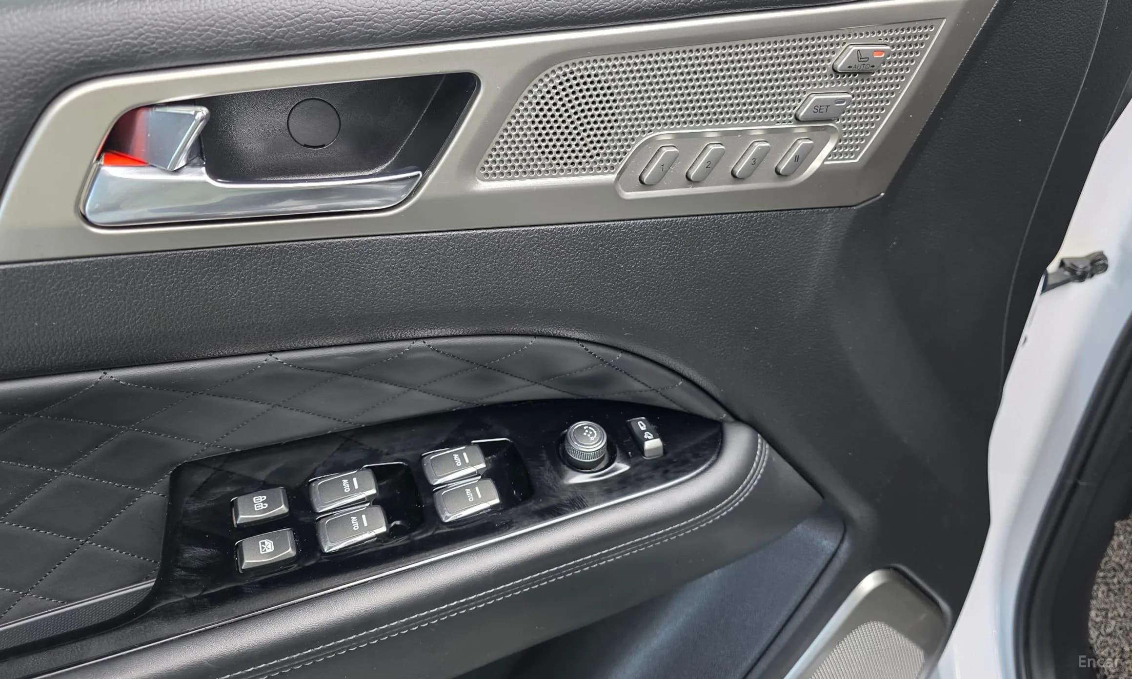 G4 Rexton
